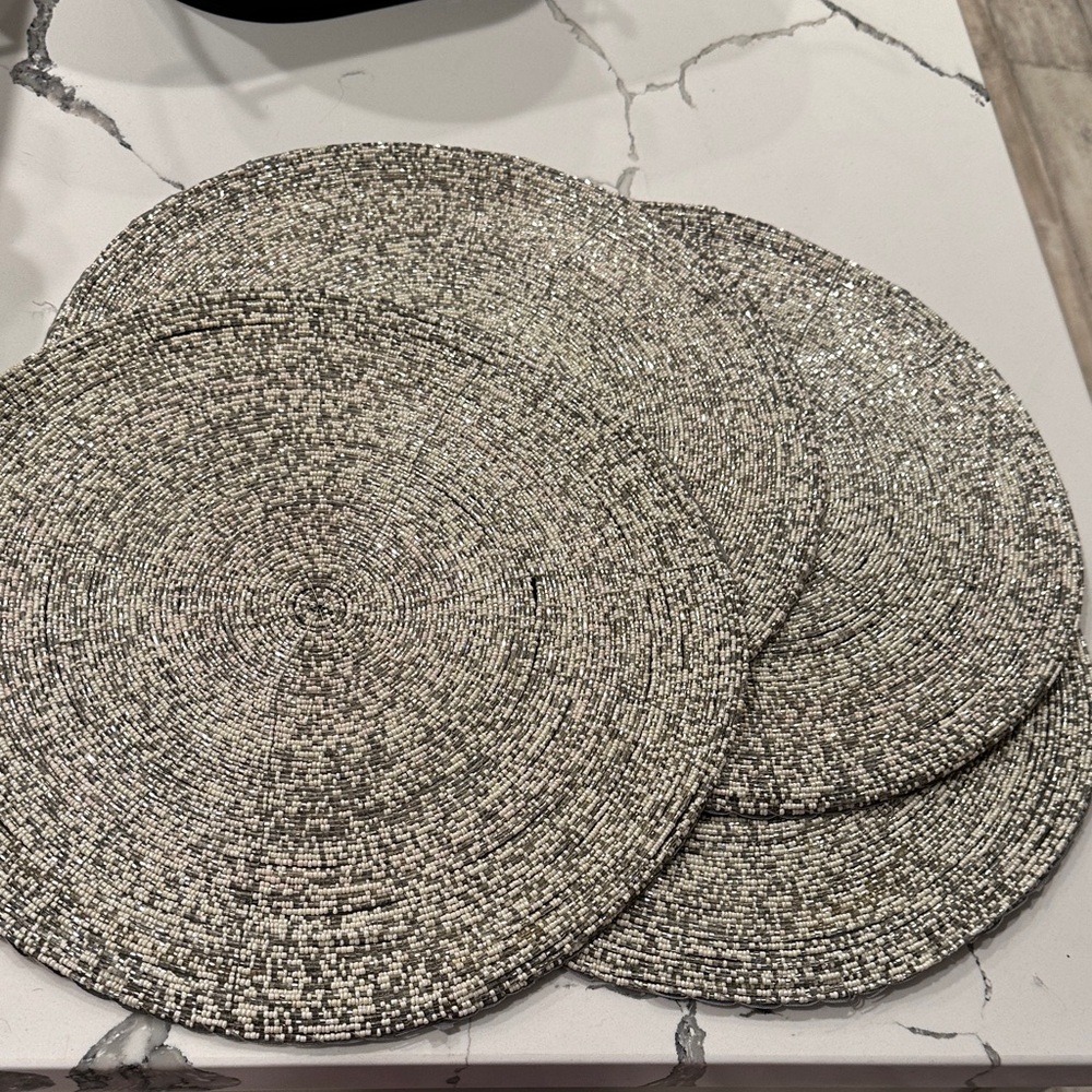 Glass Beaded Design Elegant Decorative round Placemat set 4